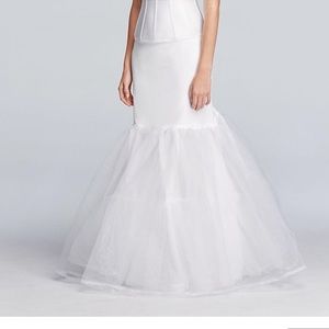 Tulle A Line wedding slip medium- worn once : )